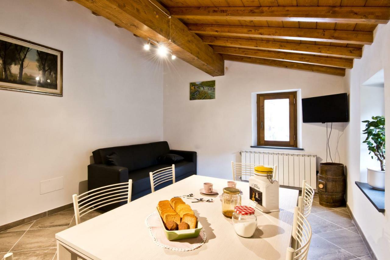 Bed and Breakfast Le Casine Del Borgo Борго-а-Моццано Екстер'єр фото