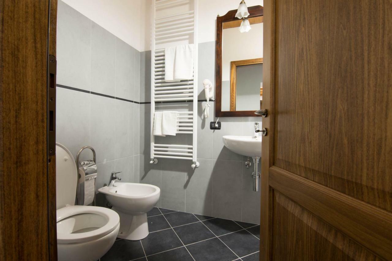 Bed and Breakfast Le Casine Del Borgo Борго-а-Моццано Екстер'єр фото